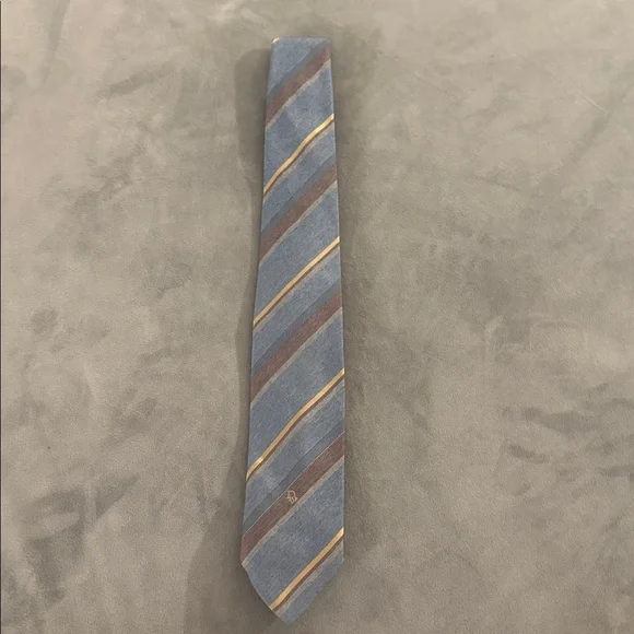 Dior Tie 10